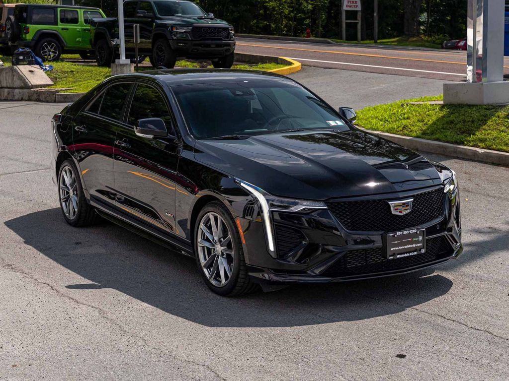 Used 2025 Cadillac CT4 V AWD/4WD image 3