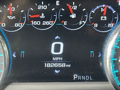 Used 2017 Chevrolet Suburban Premier image 19