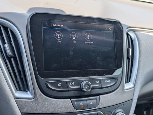 Used 2020 Chevrolet Malibu LS FWD image 7