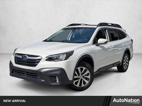 Used 2022 Subaru Outback Premium image 1