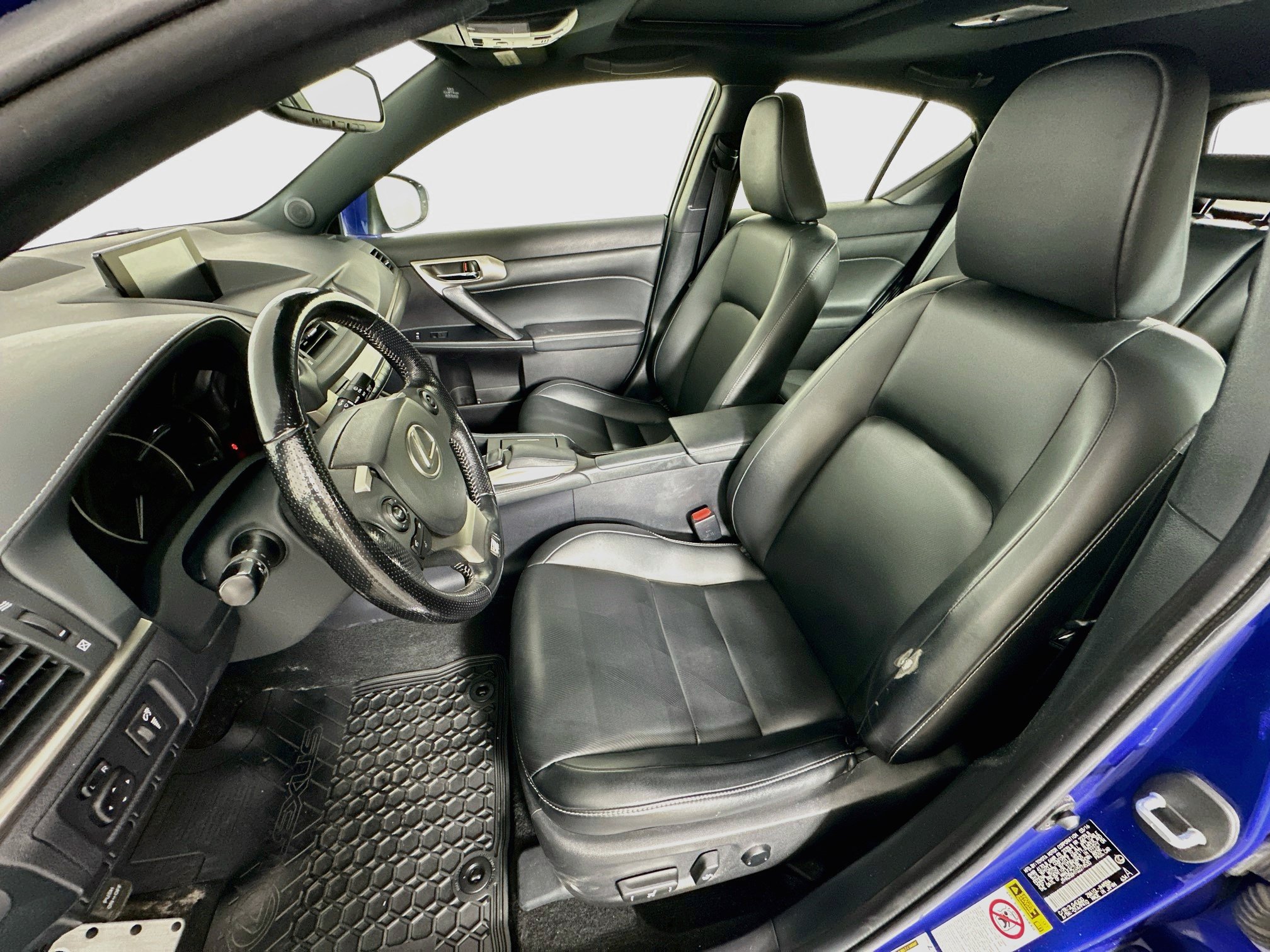 Used 2016 Lexus CT 200h w/ Navigation Package FWD image 13