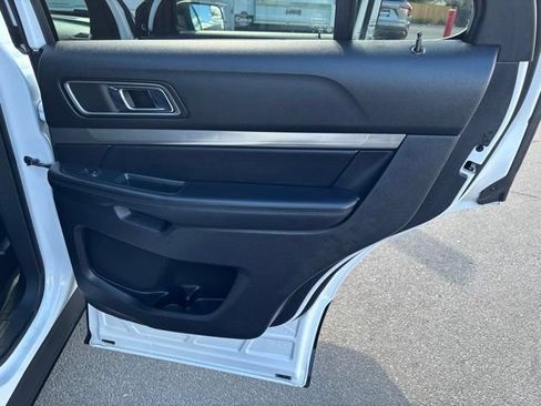 Used 2019 Ford Explorer XLT AWD/4WD image 20