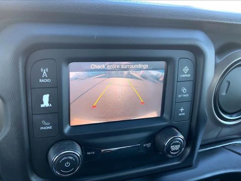 Used 2020 Jeep Wrangler Unlimited Sport S image 24