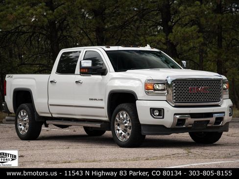 Used 2015 GMC Sierra 2500 Denali w/ Duramax Plus Package AWD/4WD image 1