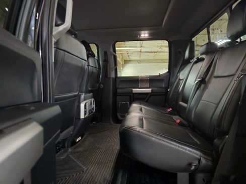 Used 2019 Ford F250 Lariat w/ Lariat Value Package image 16