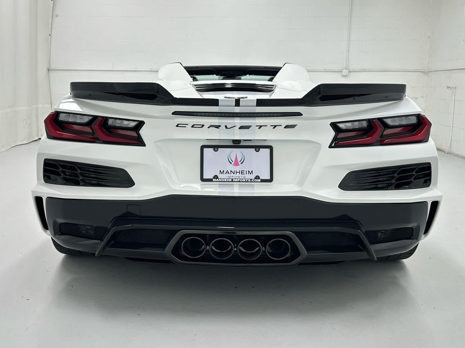 Used 2023 Chevrolet Corvette Z06 RWD image 7