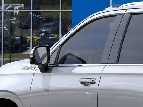 New 2026 Chevrolet Tahoe High Country AWD/4WD image 12