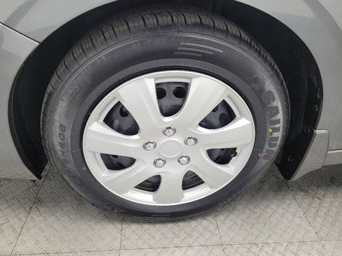 Used 2025 Nissan Sentra S FWD image 31