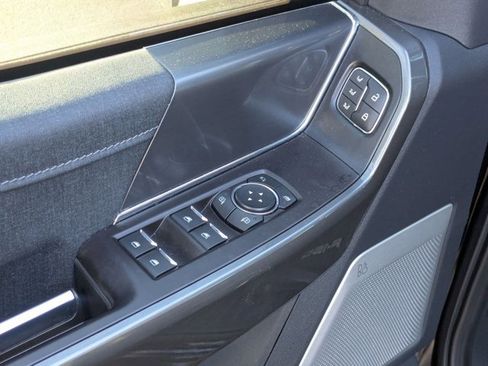 Used 2022 Ford F150 Lariat w/ Equipment Group 502A High image 12