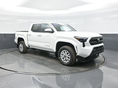 New 2025 Toyota Tacoma SR5