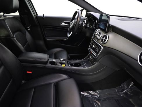 Used 2019 Mercedes-Benz GLA 250 GLA 250 image 10