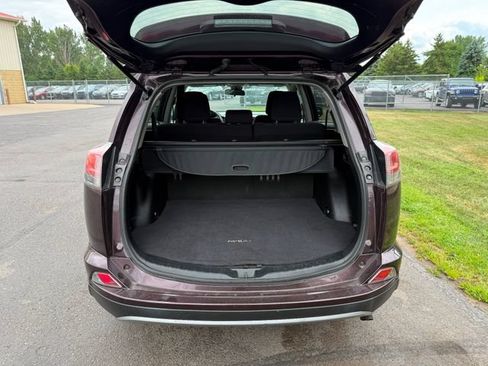 Used 2017 Toyota RAV4 XLE w/ Carpet Mat Package AWD/4WD image 3