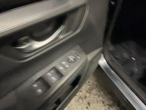 Certified 2025 Honda CR-V EX image 30