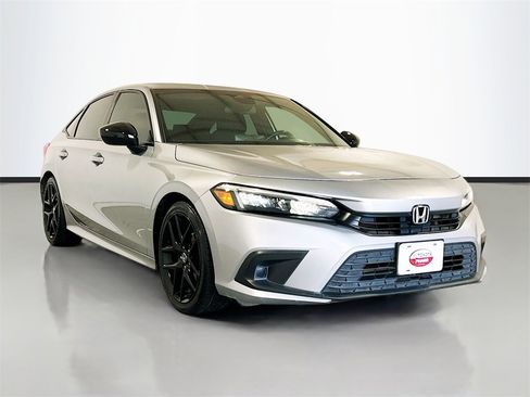 Used 2023 Honda Civic Sport image 3