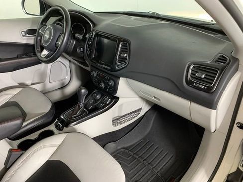 Used 2019 Jeep Compass Limited AWD/4WD image 20