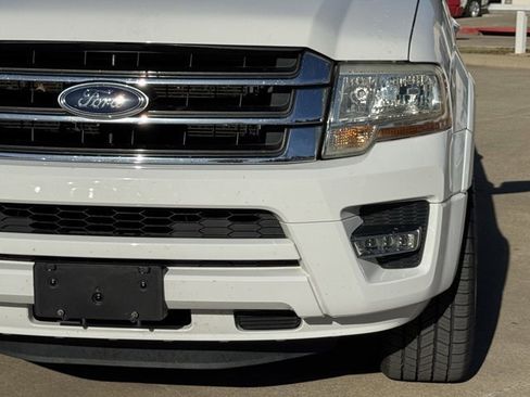 Used 2015 Ford Expedition EL XLT w/ Equipment Group 201A image 10