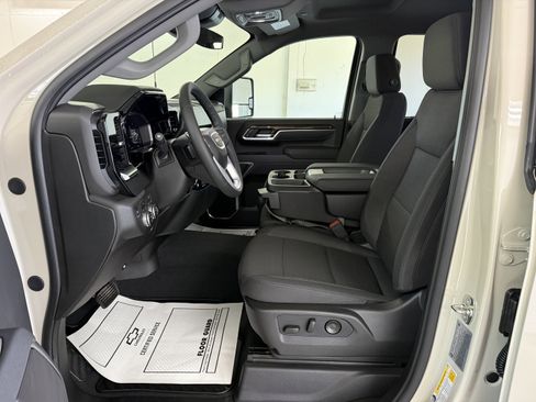 New 2026 GMC Sierra 3500 SLE image 16