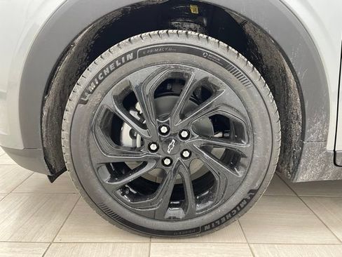 New 2027 Chevrolet Bolt RS w/ Technology Package FWD image 9