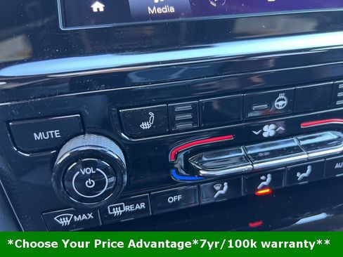 Certified 2024 Jeep Grand Cherokee Altitude image 63