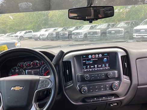 Used 2018 Chevrolet Silverado 1500 LT image 11