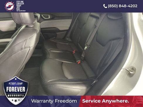 Used 2024 Jeep Compass Latitude AWD/4WD image 27