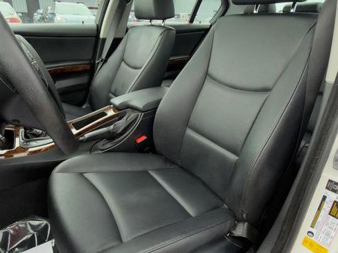 Used 2009 BMW 328i xDrive Sedan AWD/4WD image 19