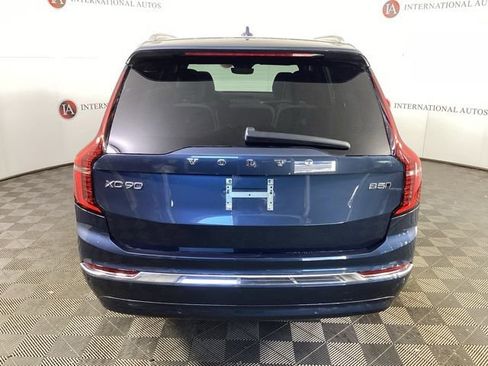 New 2026 Volvo XC90 B5 Core w/ Protection Package Premier image 8