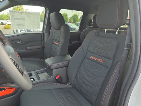 New 2025 Nissan Frontier PRO-4X image 11
