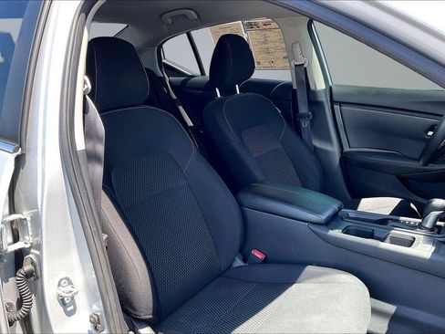 Certified 2023 Nissan Sentra S FWD image 8