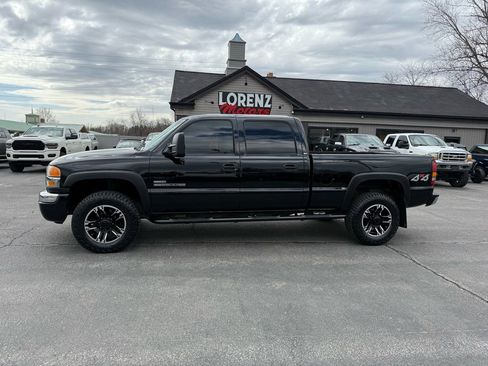 Used 2006 GMC Sierra 2500 SLT w/ Heavy-Duty Power Package image 2