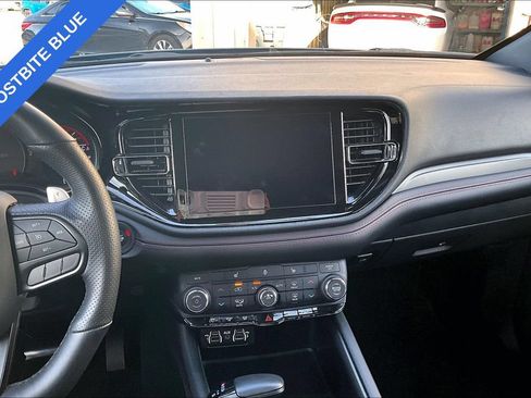 Used 2025 Dodge Durango GT AWD/4WD image 5