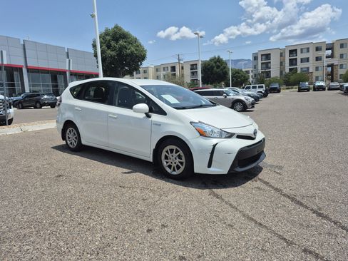 Used 2016 Toyota Prius V Two FWD image 7