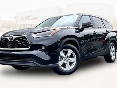 Used 2025 Toyota Highlander LE