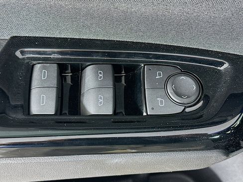 Used 2025 Honda Prologue Eco image 15