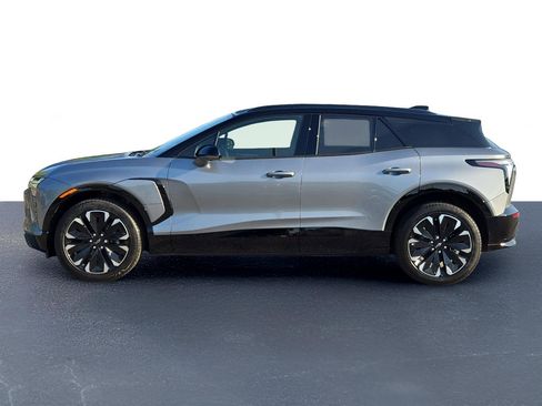 New 2025 Chevrolet Blazer EV RS image 14