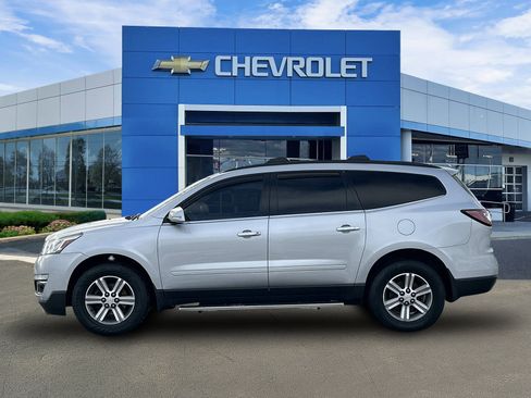 Certified 2017 Chevrolet Traverse LT w/ LPO, 'HIT The Road' Package image 2