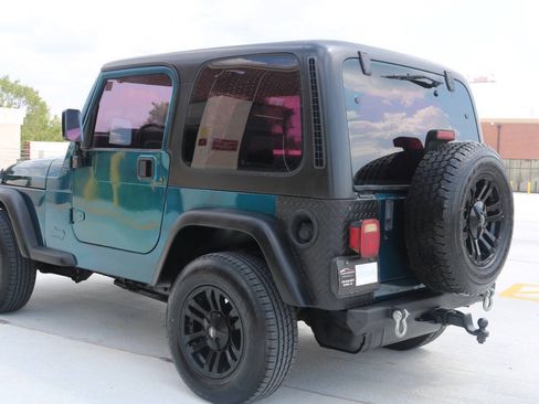 Used 1998 Jeep Wrangler SE AWD/4WD image 18