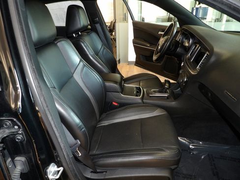 Used 2021 Dodge Charger SXT w/ Leather Interior Group image 14