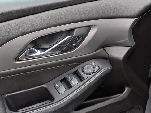 Used 2019 Chevrolet Traverse LT w/ LT Premium Package image 20