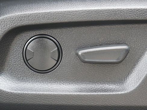 Used 2022 Ford Ranger Lariat w/ Tremor Off-Road Package AWD/4WD image 63