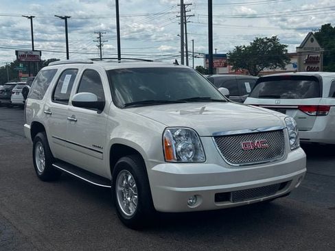 Used 2012 GMC Yukon Denali AWD/4WD image 3