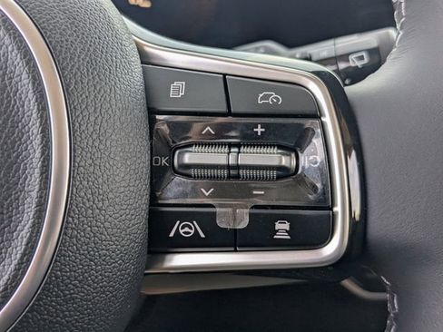 Certified 2025 Kia Sorento EX w/ EX Panoramic Sunroof Package AWD/4WD image 31