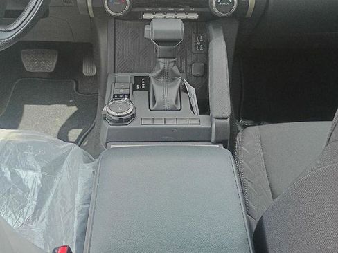 Used 2026 Toyota Tacoma SR5 AWD/4WD image 14
