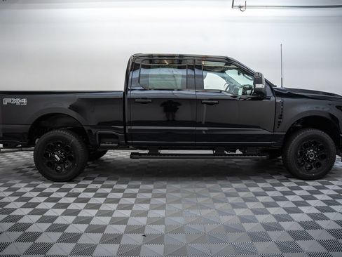 New 2026 Ford F250 Lariat w/ Black Appearance Package AWD/4WD image 4