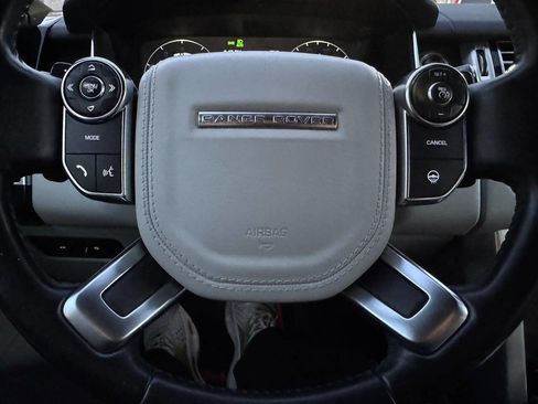 Used 2016 Land Rover Range Rover HSE image 30