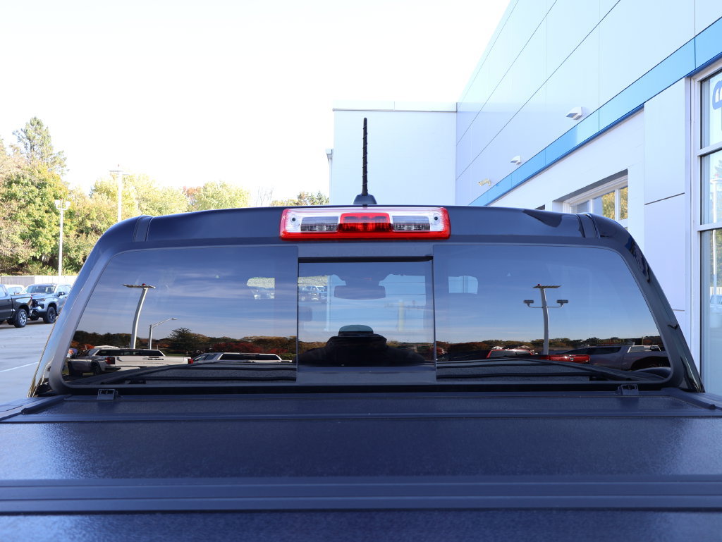 Used 2026 GMC Canyon AT4 w/ Off-Road Front Bumper Package AWD/4WD image 32