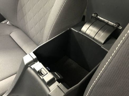 Used 2024 Toyota Corolla LE w/ LE Convenience Package image 26