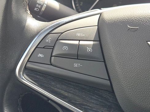 Used 2020 Cadillac XT5 Premium Luxury image 35