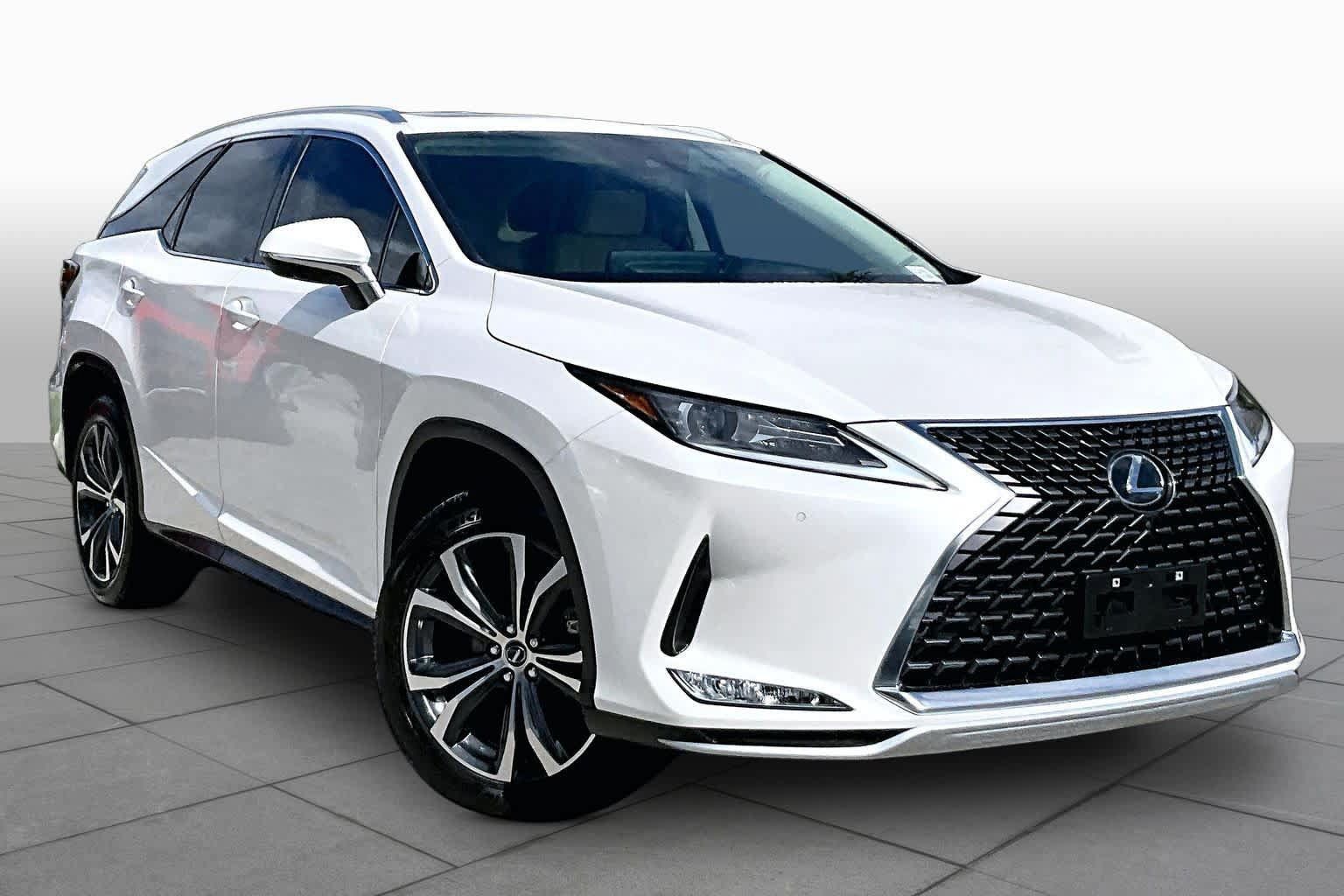 Used 2022 Lexus RX 350L FWD w/ Premium Package image 3