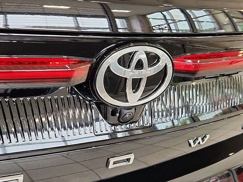New 2026 Toyota Crown Platinum AWD/4WD image 22